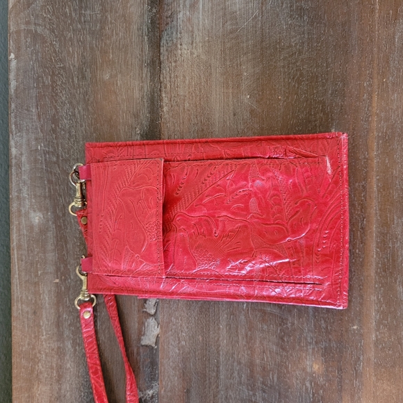 La Grande Red Tooled Leather Macro Bag - Picture 5 of 6